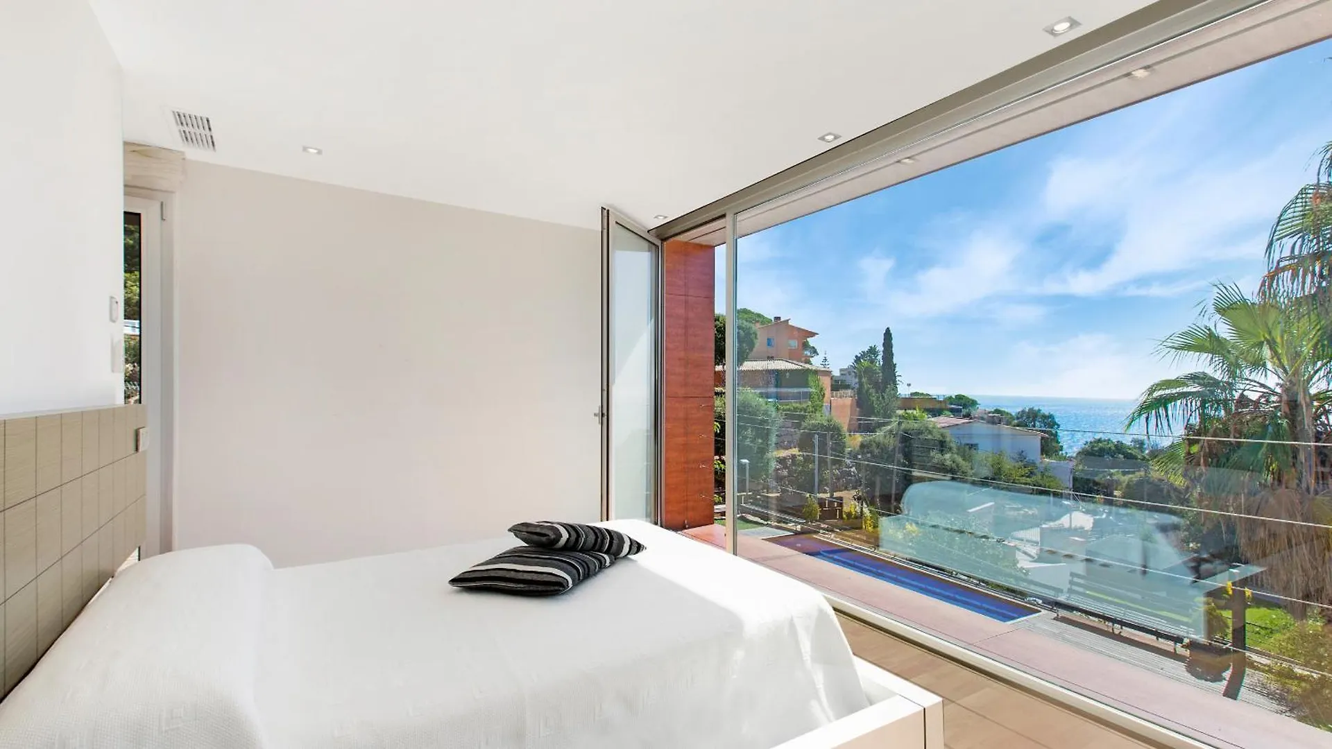 2Crist01 Villa Lloret de Mar